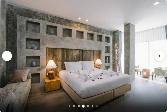 Superior King Room with Partial Sea View